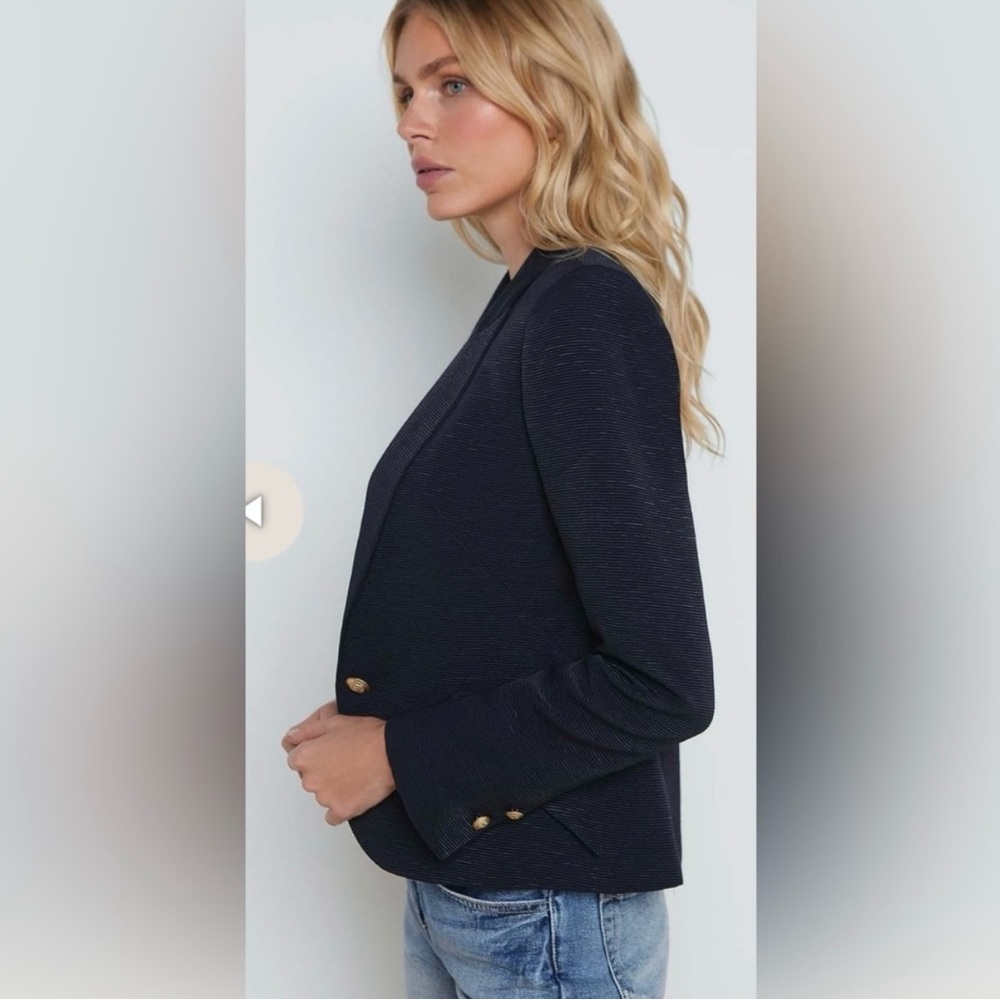 L'AGENCE Jennah Navy Blazer with Gold Button - size 4 - Picture 4 of 7